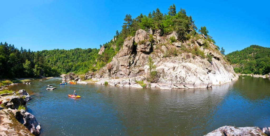 Les Gites Du Val Valprivas Luaran gambar