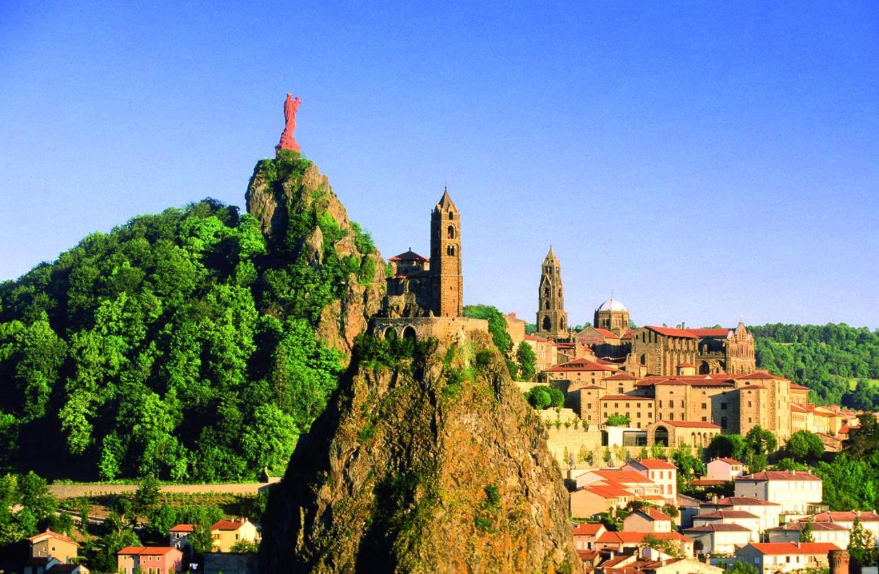 Les Gites Du Val Valprivas Luaran gambar