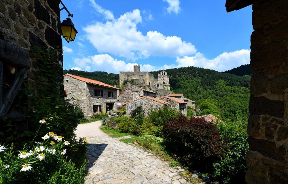 Les Gites Du Val Valprivas Luaran gambar